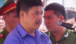 Kẻ đâm chết chị gái trong ngày giỗ bố lãnh 20 năm tù